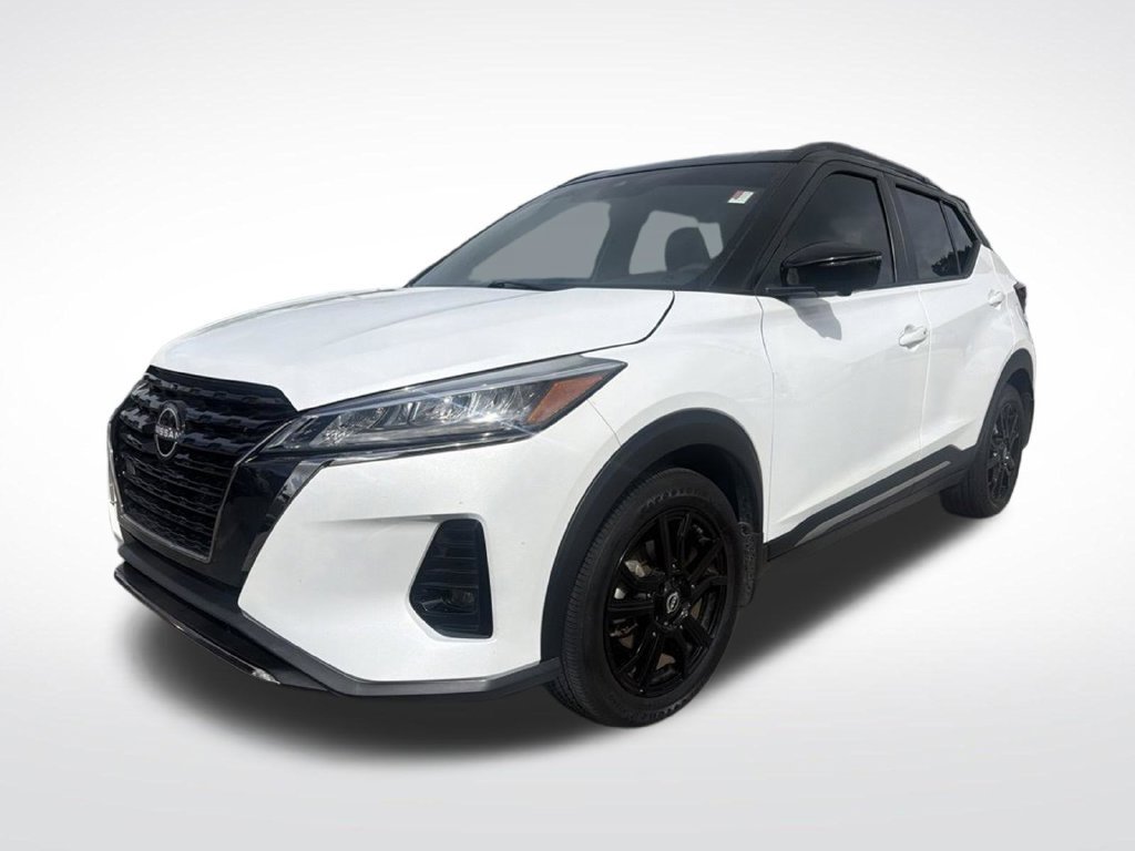 Used 2024 Nissan Kicks SR FWD image 3