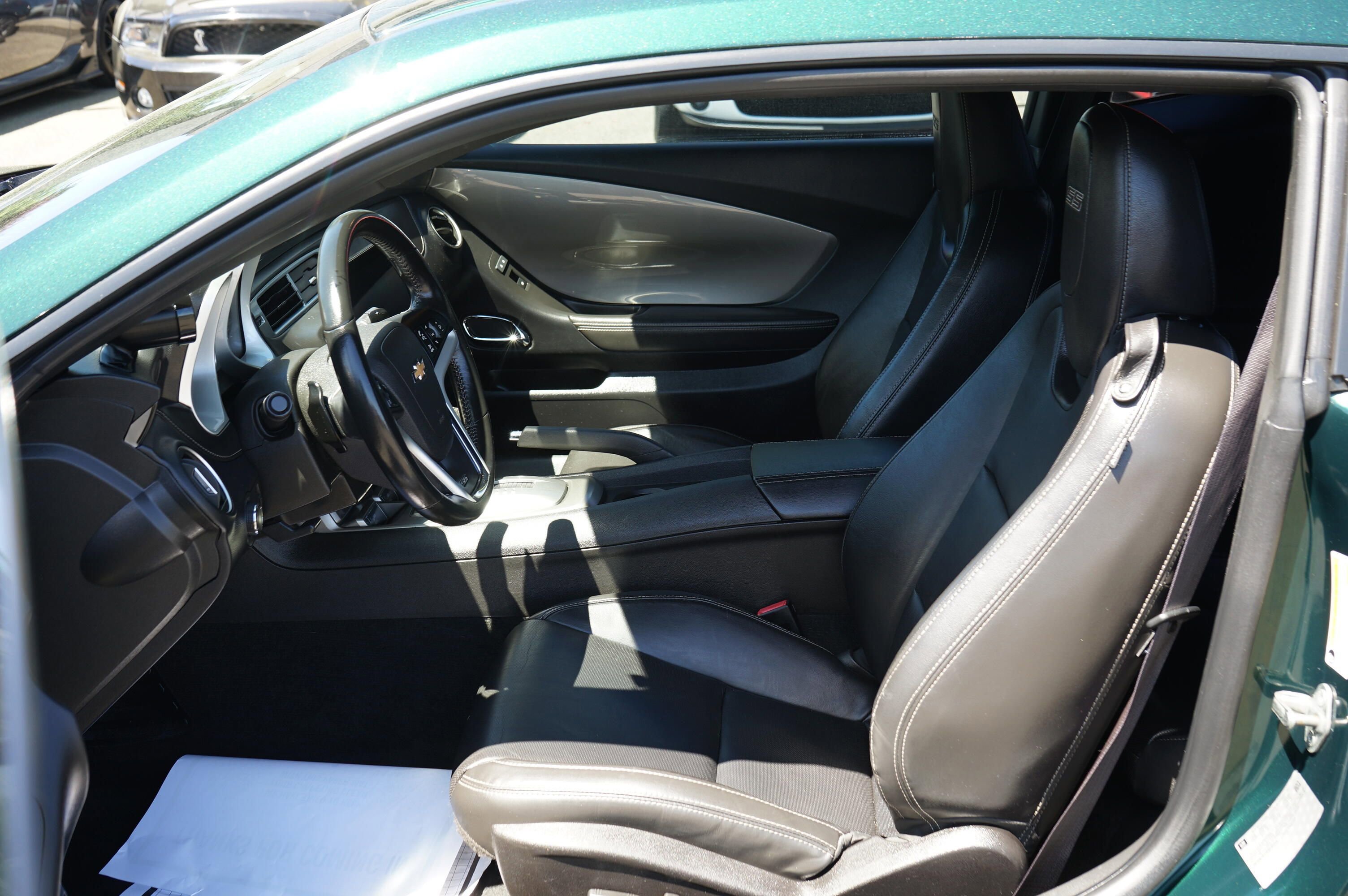 Used 2015 Chevrolet Camaro SS w/ Green Flash Special Edition RWD image 12