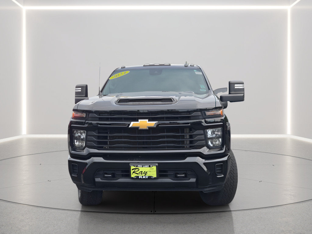 Certified 2024 Chevrolet Silverado 2500 Custom w/ Custom Value Package AWD/4WD image 2
