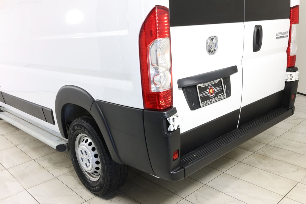 Used 2025 RAM ProMaster 2500 w/ U-Haul Equipment Group FWD image 33