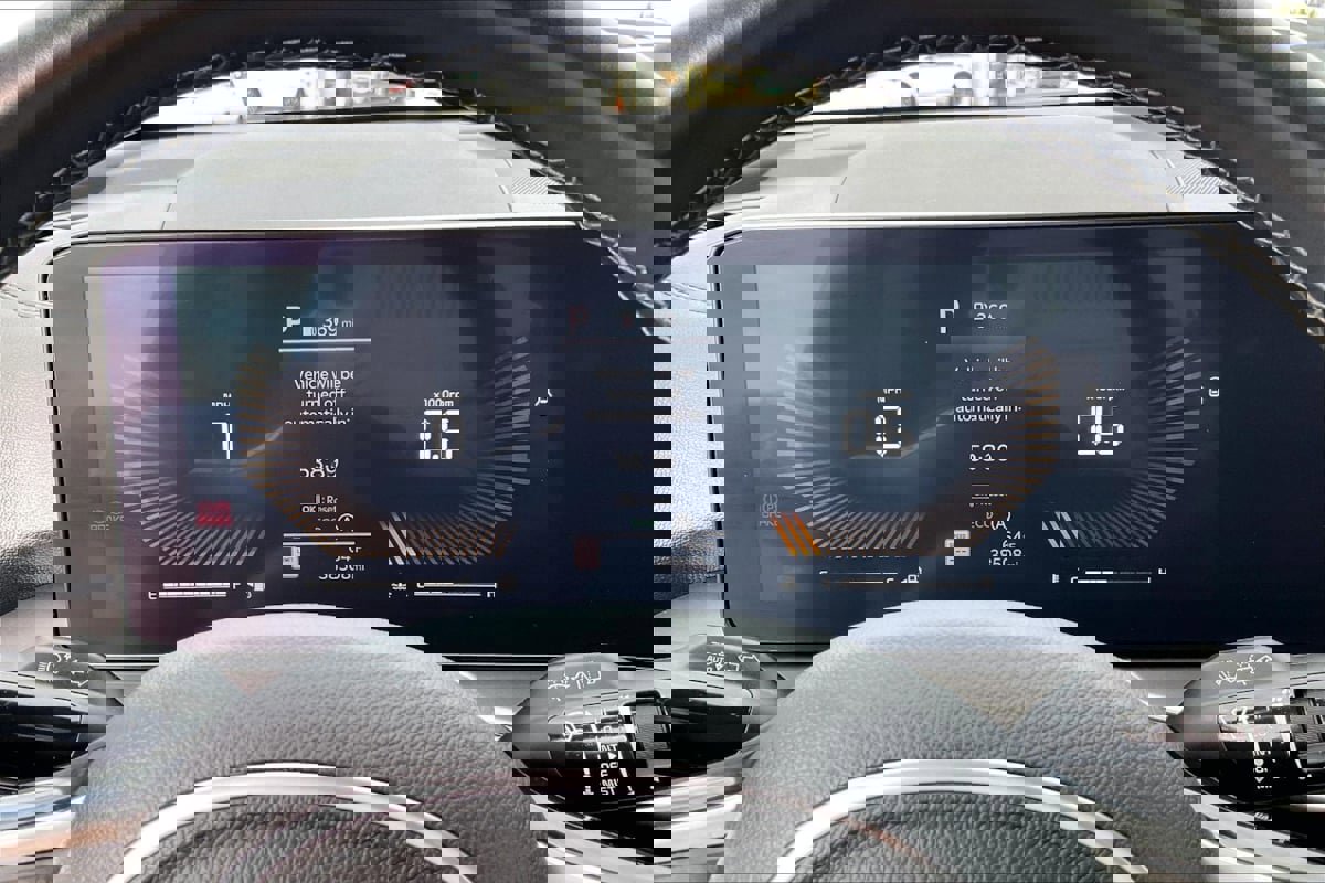 Used 2024 Kia Sorento S image 17