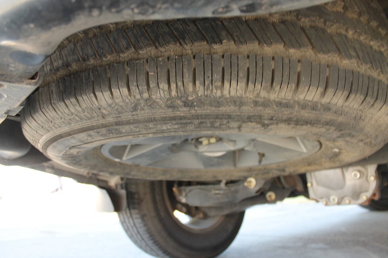 Used 2005 Nissan Armada SE w/ (S01) Journey Pkg (SE) AWD/4WD image 14