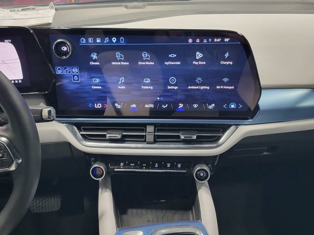 New 2026 Chevrolet Equinox EV LT FWD image 18