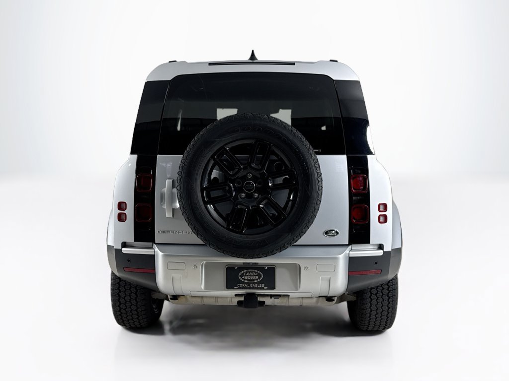 Used 2021 Land Rover Defender 90 S AWD/4WD image 4