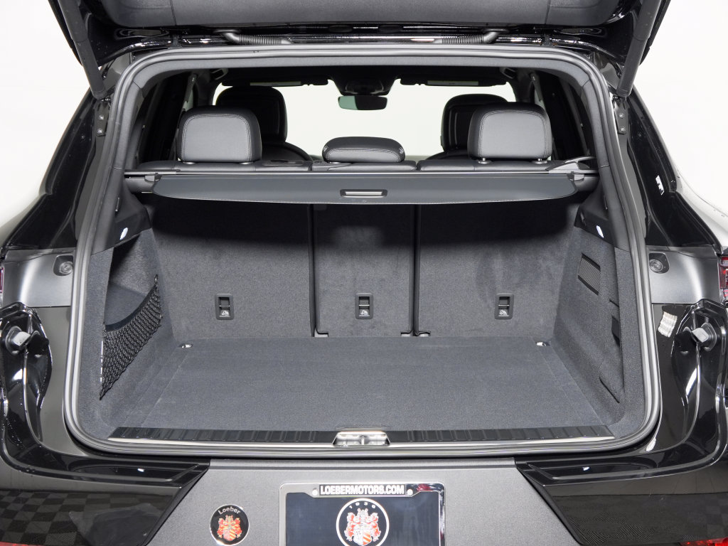 New 2026 Porsche Cayenne AWD/4WD image 39