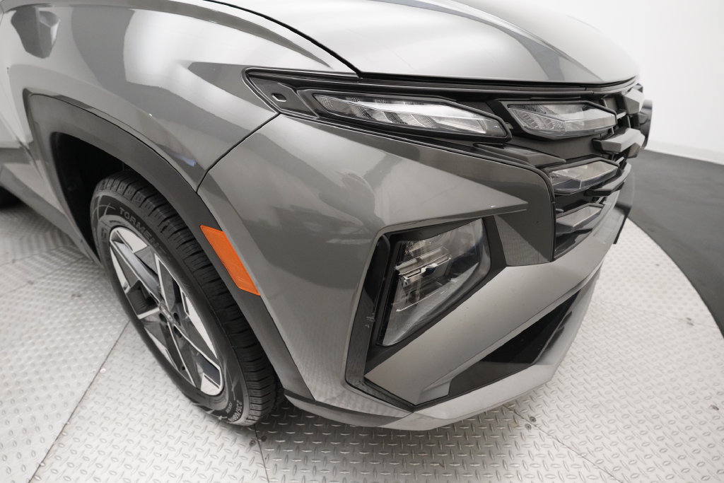 Used 2025 Hyundai Tucson SEL AWD/4WD image 23