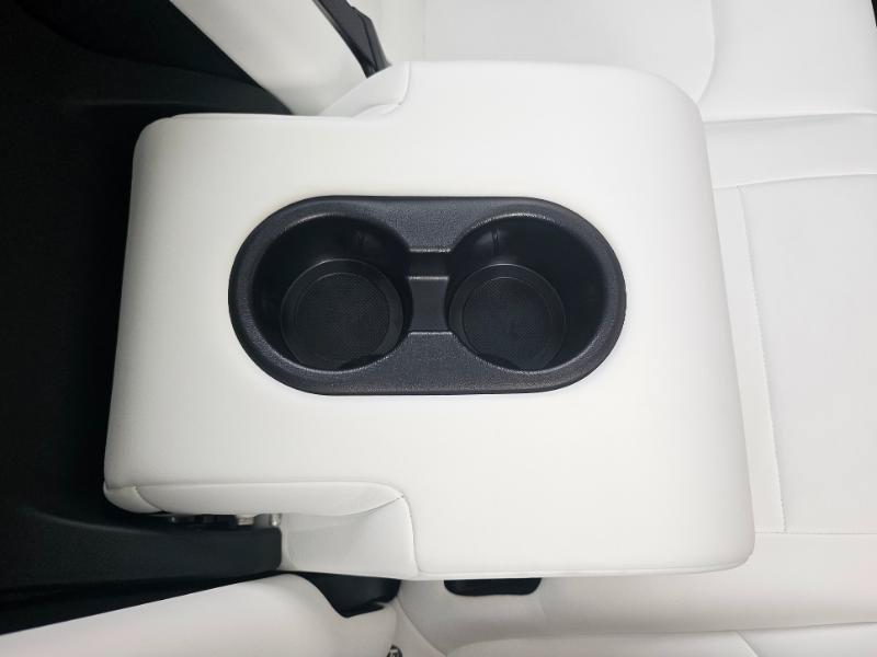 Used 2025 Tesla Model Y Long Range RWD image 65