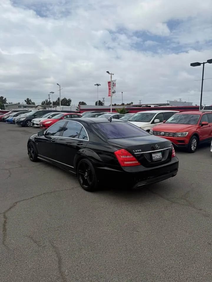 Used 2011 Mercedes-Benz S 400 image 4