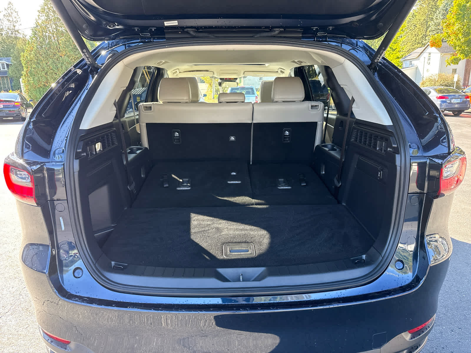 Used 2024 MAZDA CX-90 3.3 Turbo w/ Preferred Plus image 18