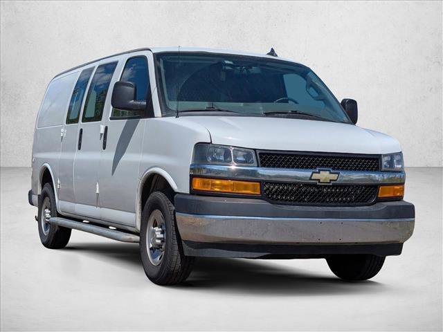 Used 2020 Chevrolet Express 2500 w/ Driver Convenience Package RWD image 3