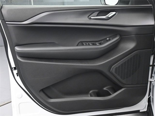 New 2025 Jeep Grand Cherokee Laredo X image 11