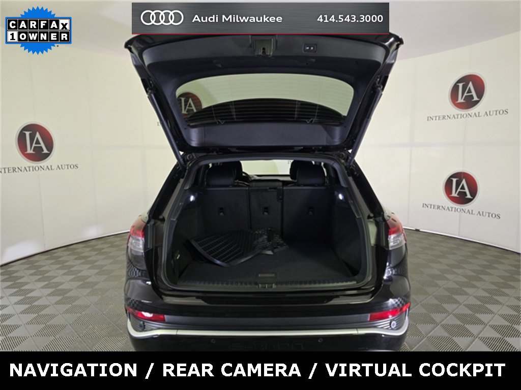 Used 2023 Audi Q4 e-tron Prestige w/ 20" Wheel Package image 8