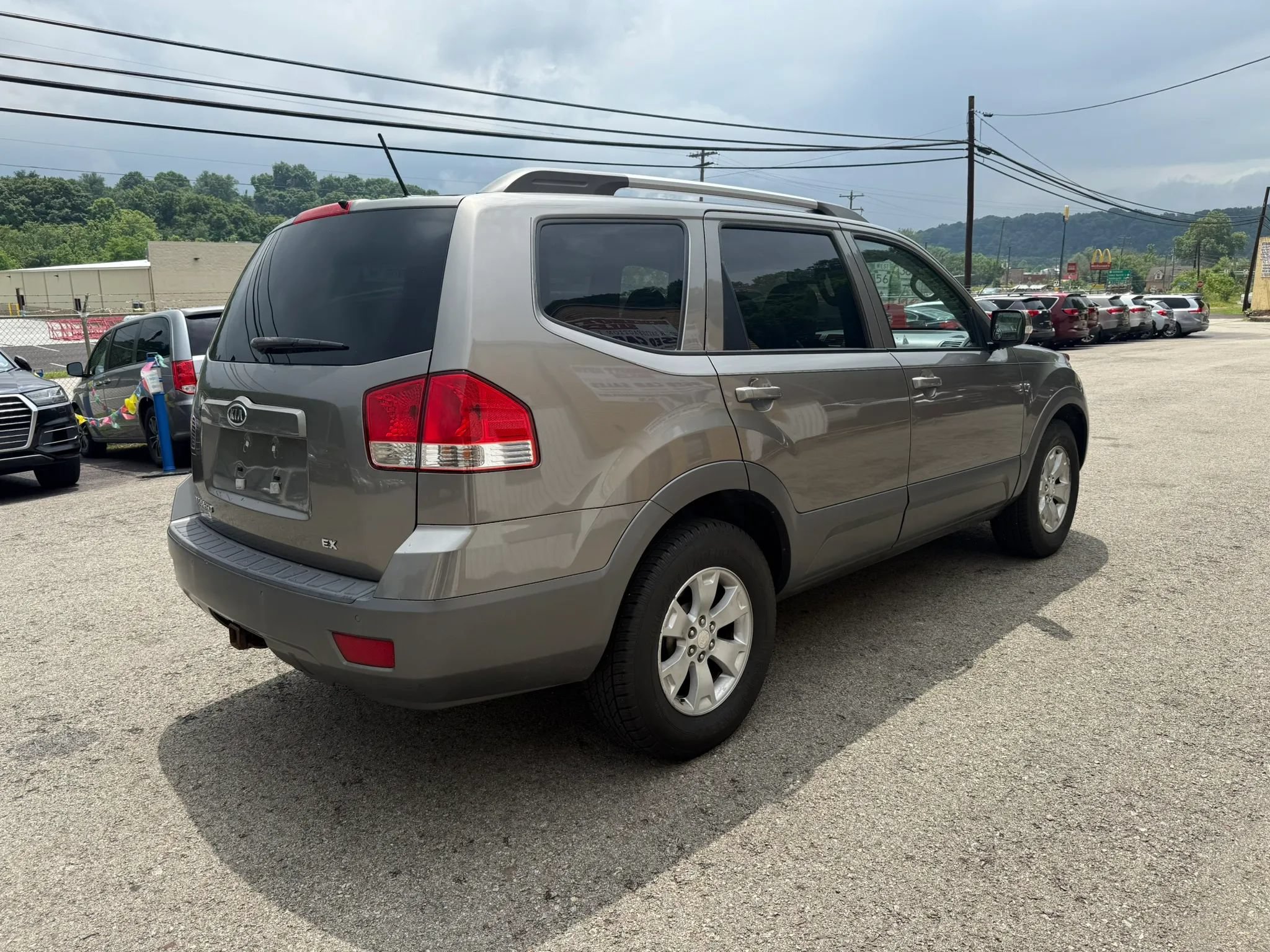 Used 2009 Kia Borrego EX AWD/4WD image 6