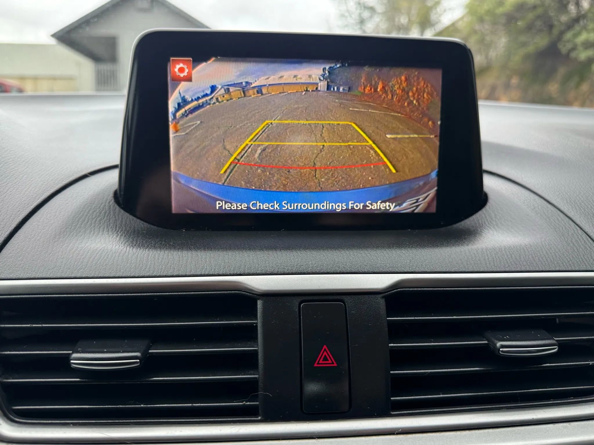 Used 2018 MAZDA MAZDA3 Touring image 25