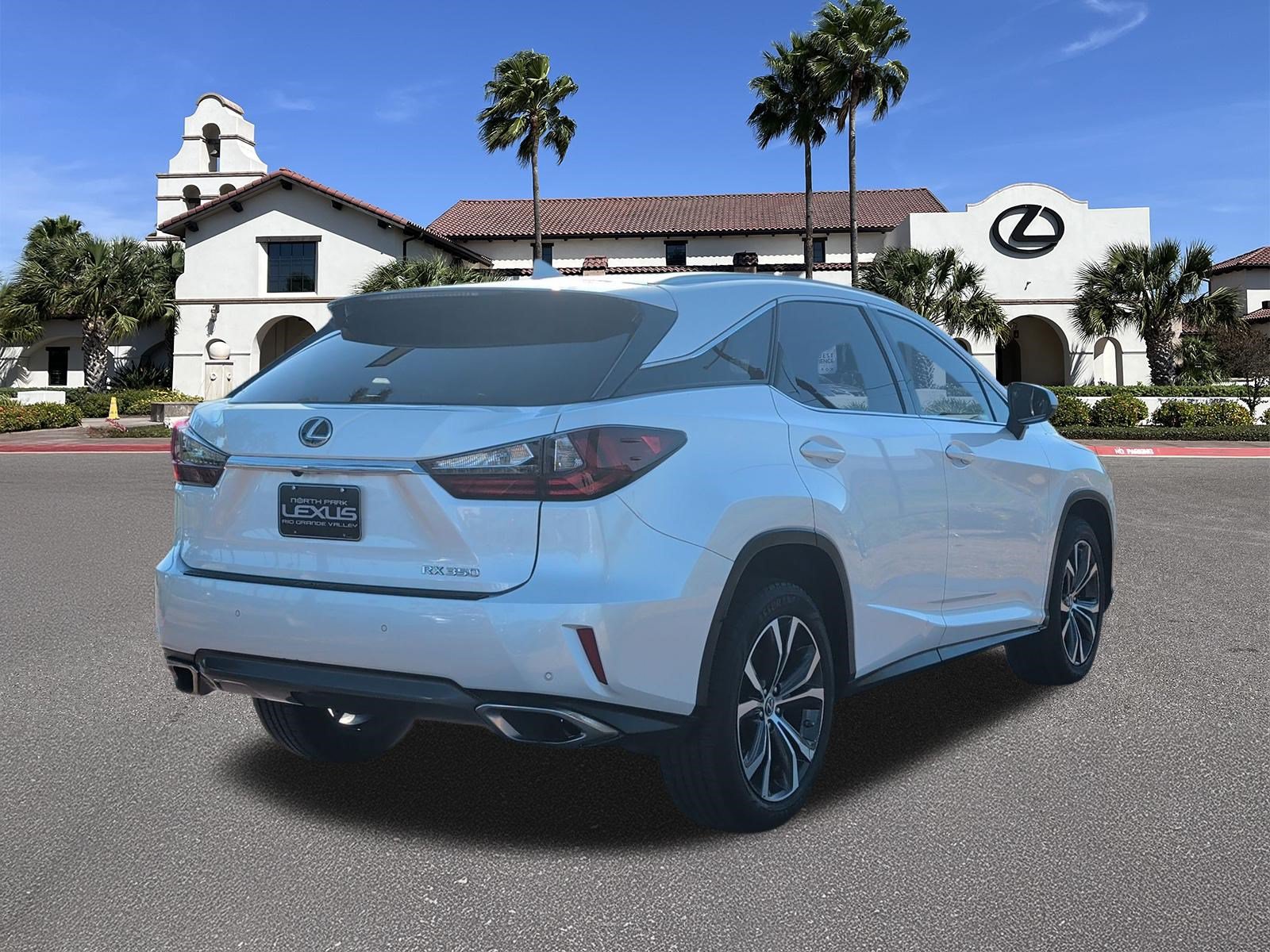 Used 2018 Lexus RX 350 FWD w/ Premium Package image 2