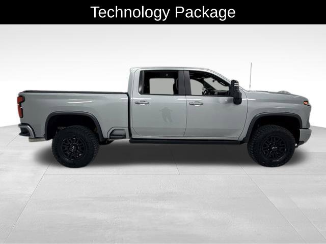 Certified 2025 Chevrolet Silverado 2500 ZR2 w/ Technology Package AWD/4WD image 5