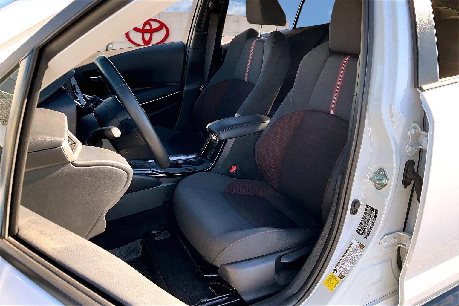 Certified 2024 Toyota Corolla SE image 23