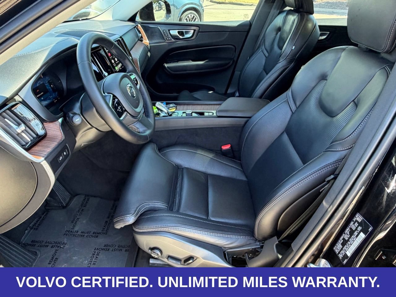 Certified 2024 Volvo XC60 T8 Ultimate w/ Protection Package Premier AWD/4WD image 28