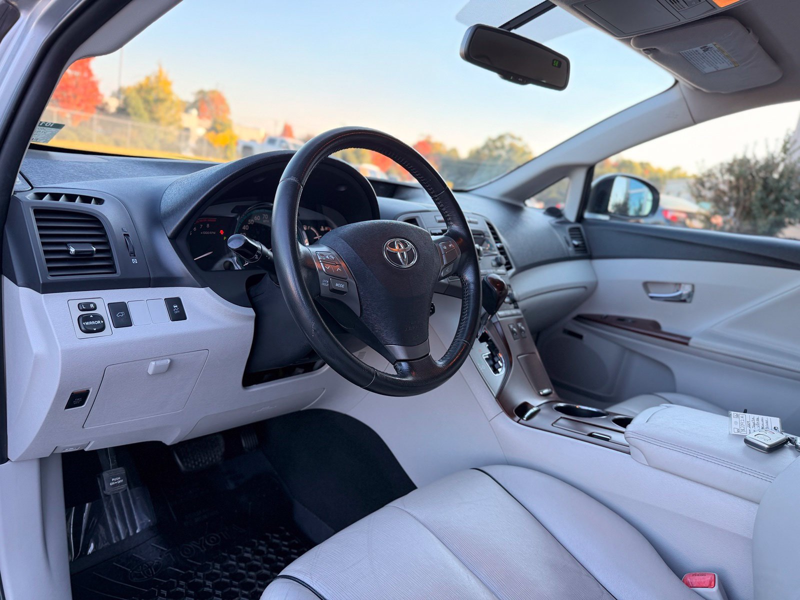 Used 2009 Toyota Venza FWD image 16