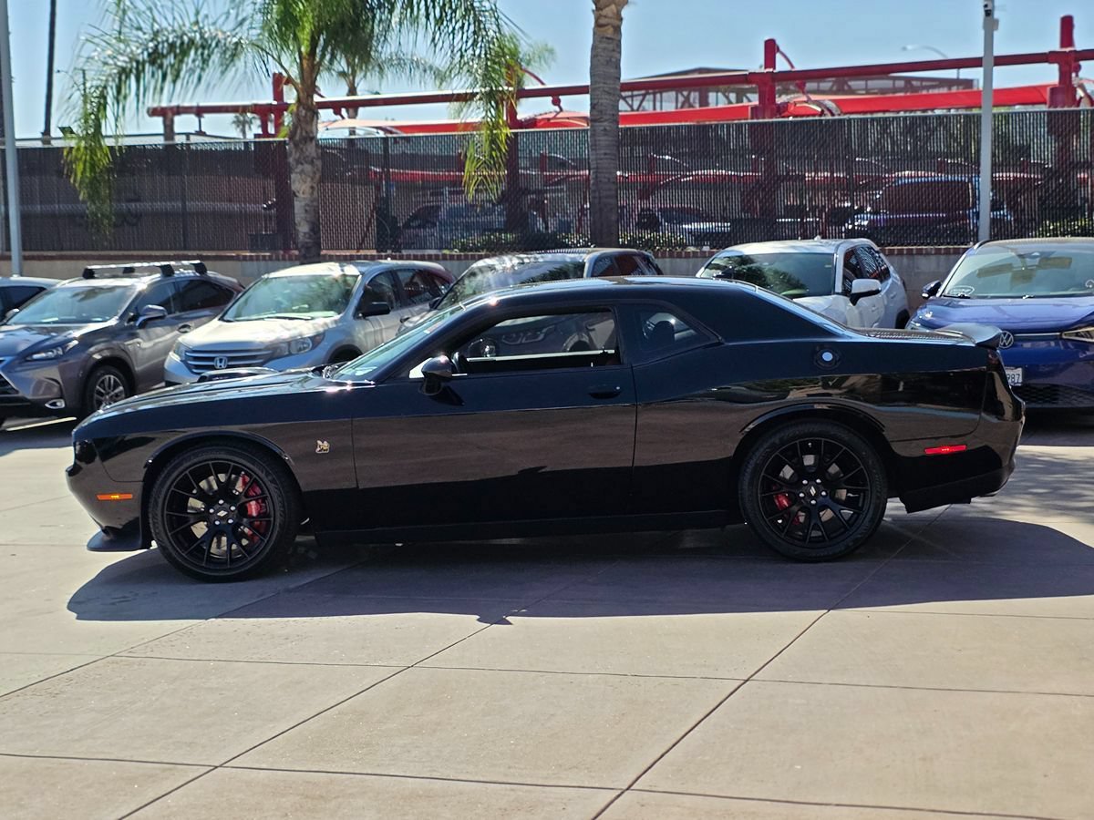 Used 2018 Dodge Challenger R/T Scat Pack RWD image 9
