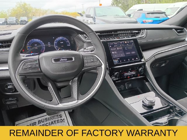 Used 2023 Jeep Grand Cherokee L Laredo AWD/4WD image 10