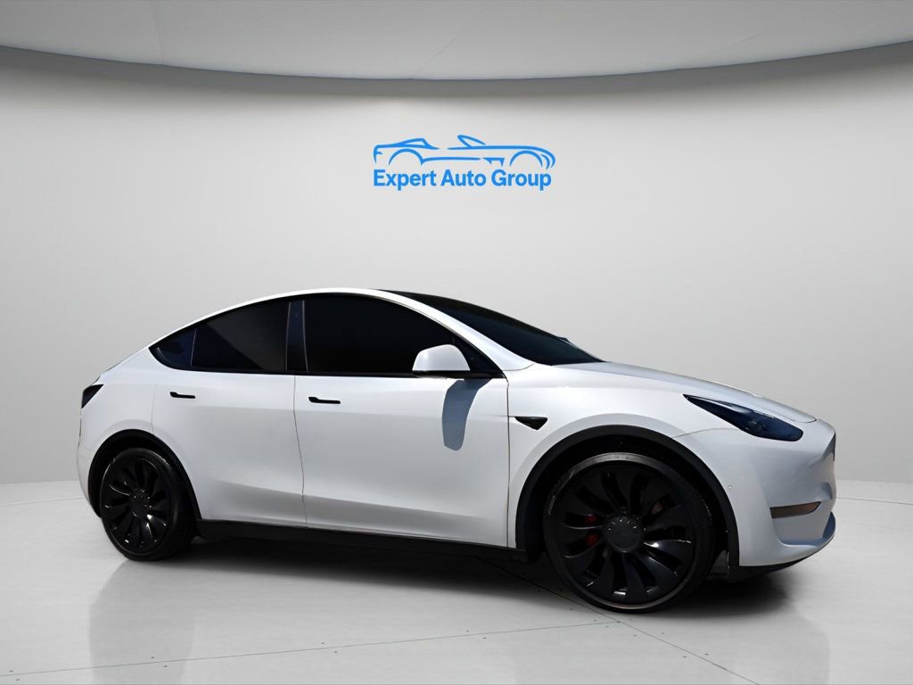 Used 2022 Tesla Model Y Performance AWD/4WD image 1