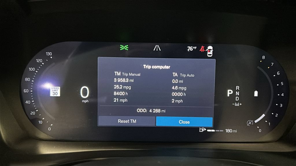 Used 2026 Volvo XC40 B5 Ultra w/ Climate Package AWD/4WD image 15