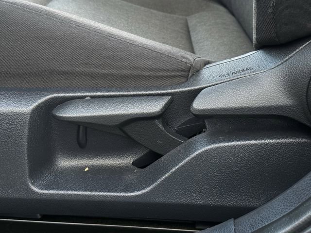 Used 2025 Toyota Camry LE image 28