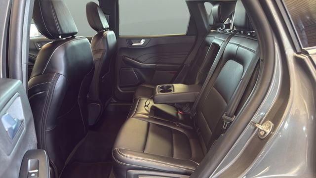 Used 2025 Ford Escape Platinum image 33