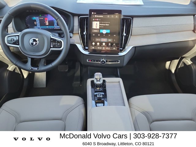 Used 2026 Volvo XC90 B6 Plus w/ Protection Package Premier AWD/4WD image 14