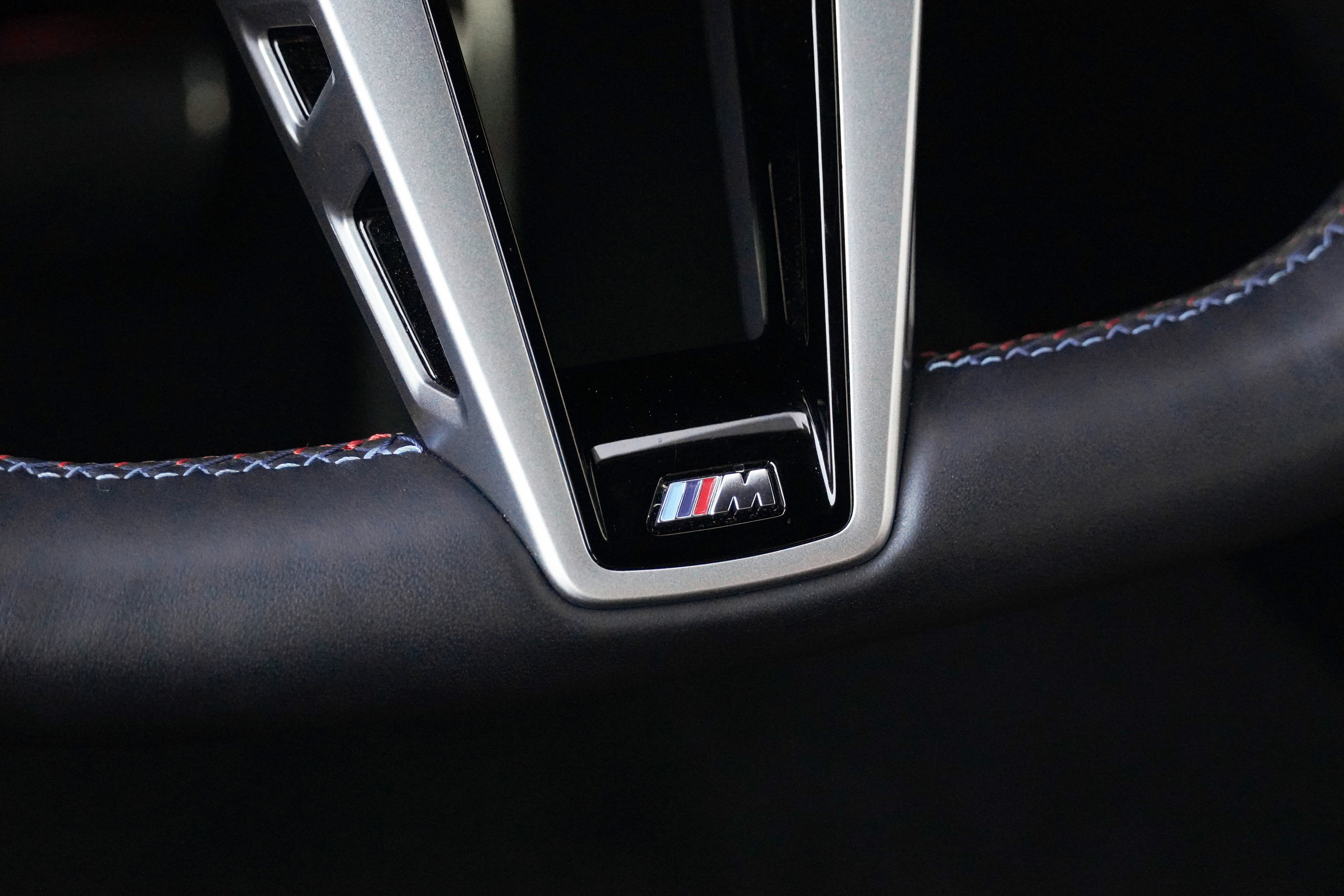 Certified 2025 BMW M440i Convertible RWD image 24