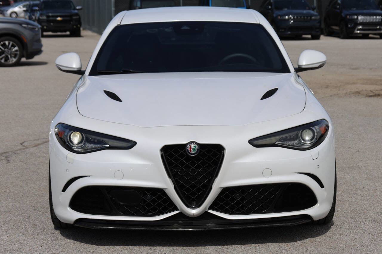 Used 2017 Alfa Romeo Giulia Quadrifoglio RWD image 5