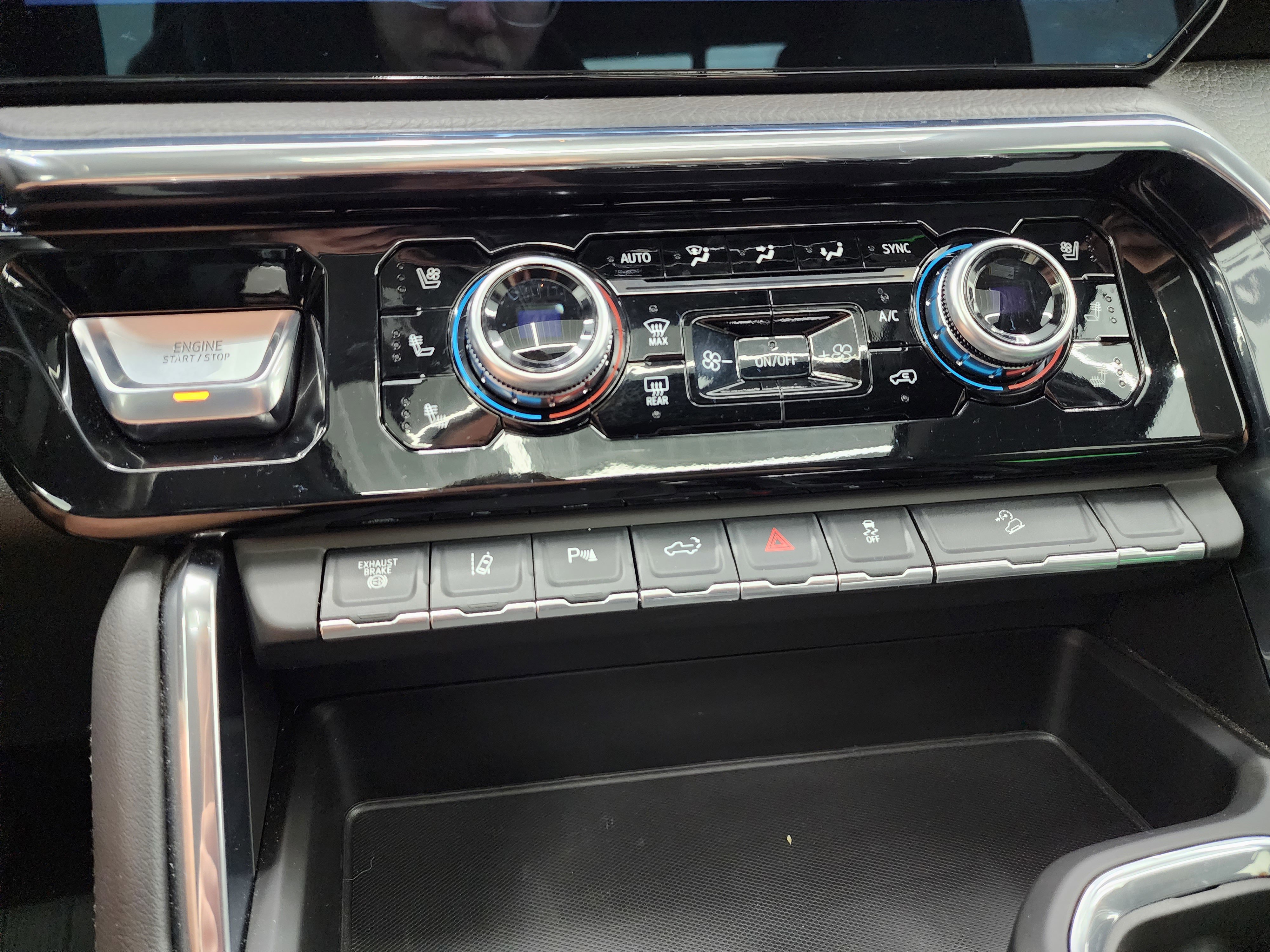 Used 2024 GMC Sierra 2500 Denali w/ Denali Reserve Package image 55