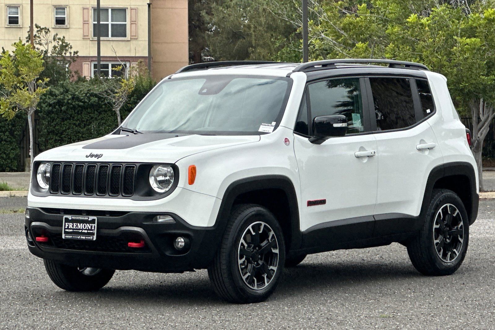 Used 2023 Jeep Renegade Trailhawk image 7