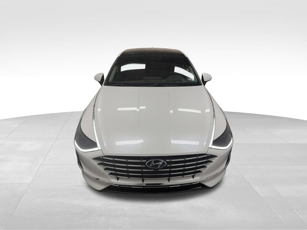 Used 2021 Hyundai Sonata Limited FWD image 2