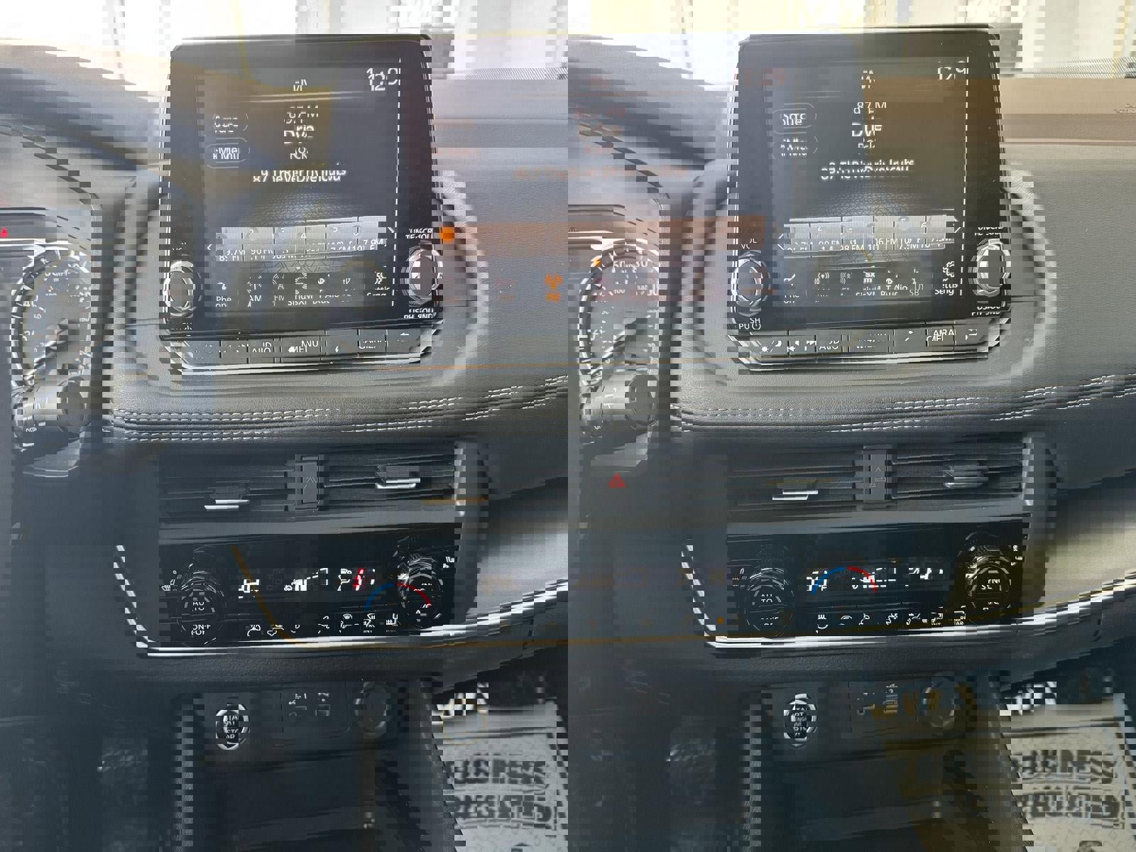 Used 2023 Nissan Rogue SV w/ SV Premium B Package AWD/4WD image 23