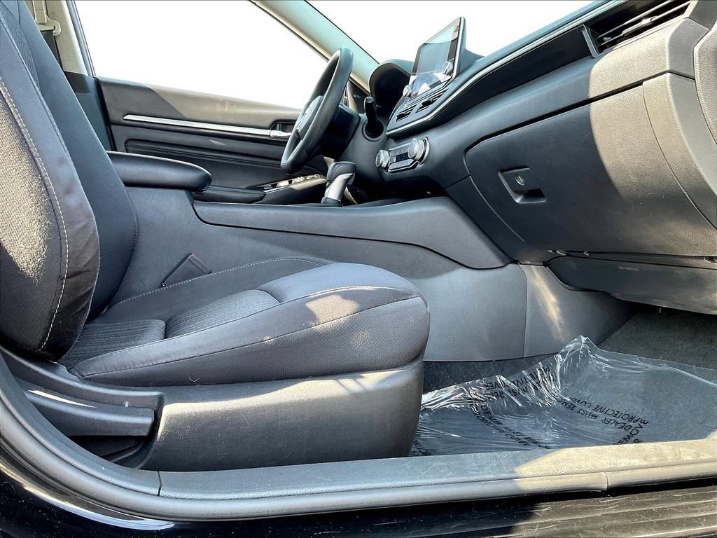 Used 2021 Nissan Altima 2.5 SV FWD image 32