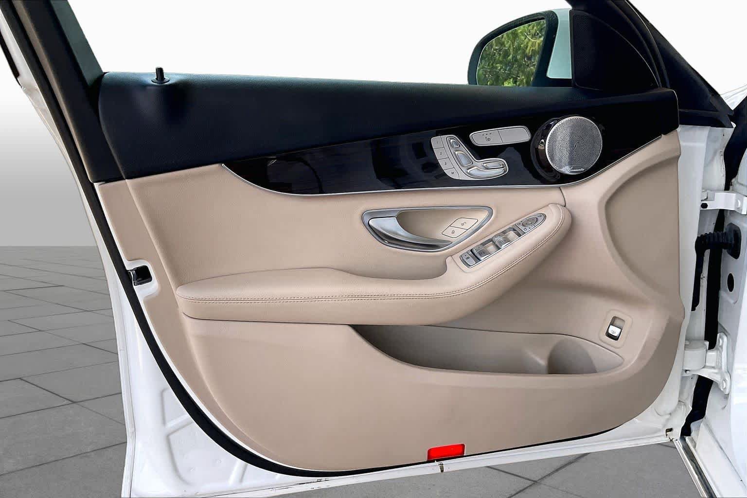 Used 2021 Mercedes-Benz C 300 Sedan image 19