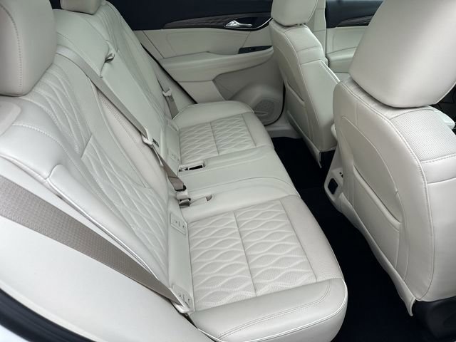 Used 2022 Buick Envision Avenir w/ Technology Package II image 24