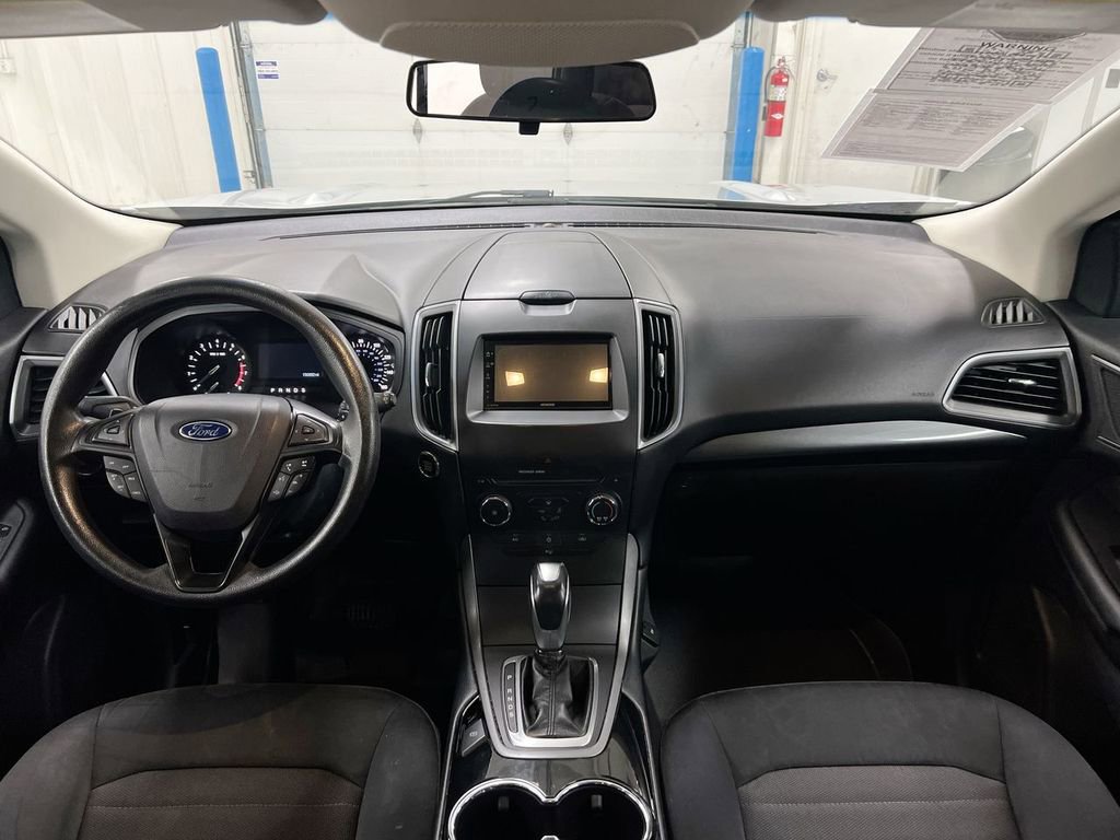 Used 2015 Ford Edge SE FWD image 10