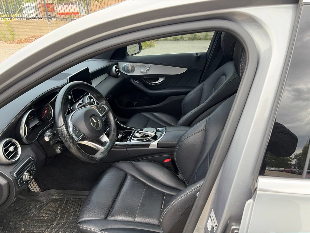 Used 2015 Mercedes-Benz C 300 4MATIC Sedan image 7
