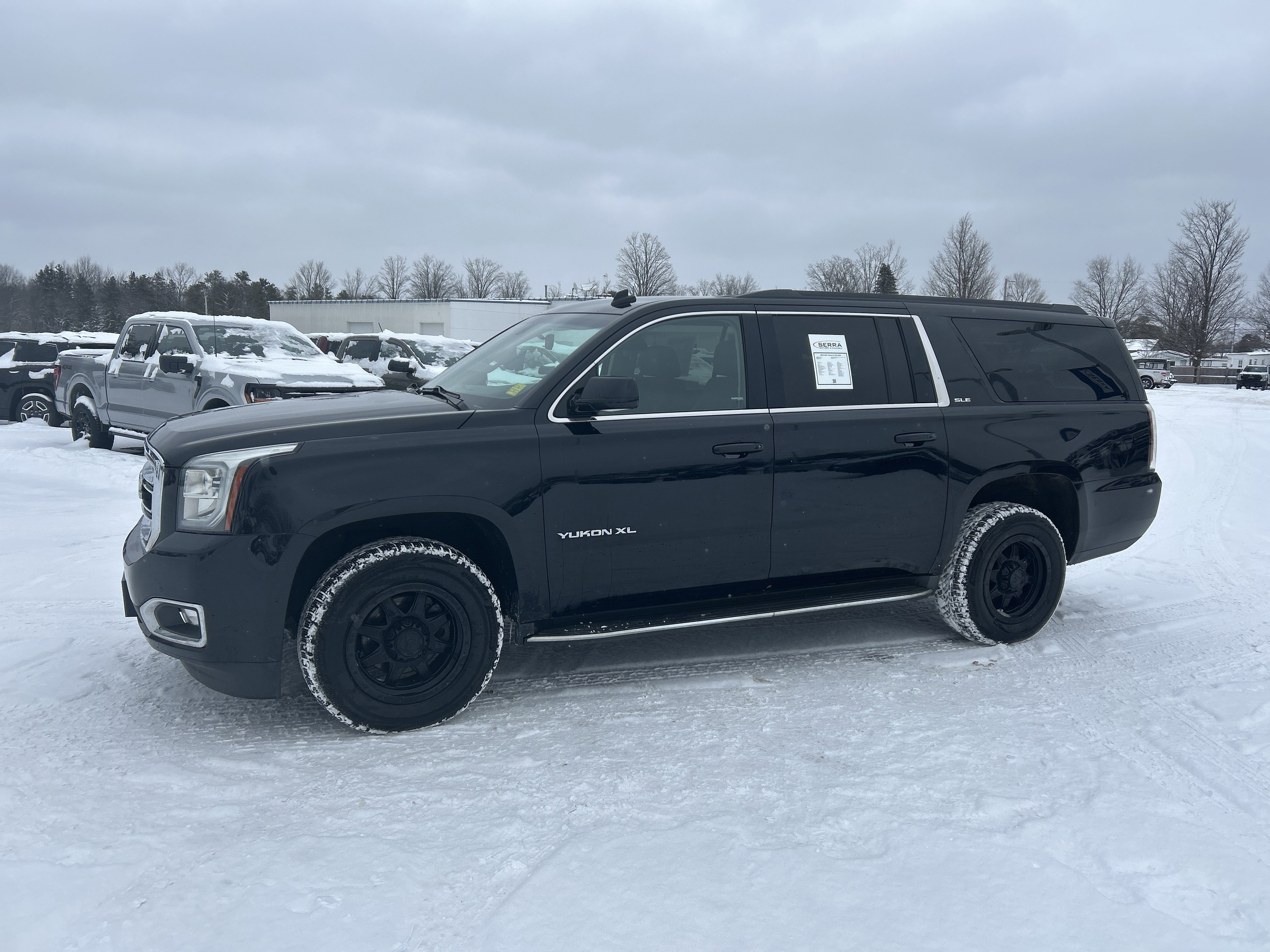 Used 2015 GMC Yukon XL SLE image 8