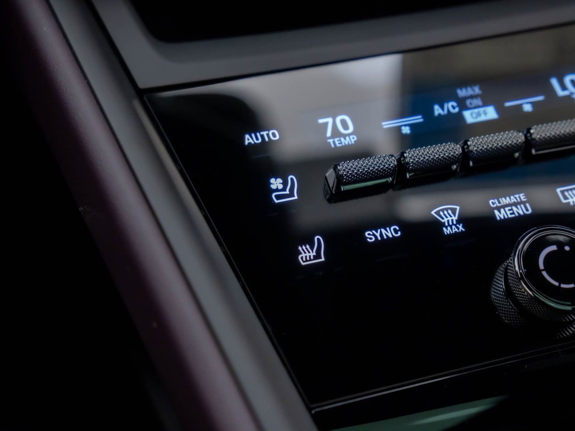 New 2025 Porsche Macan 4S Electric image 29