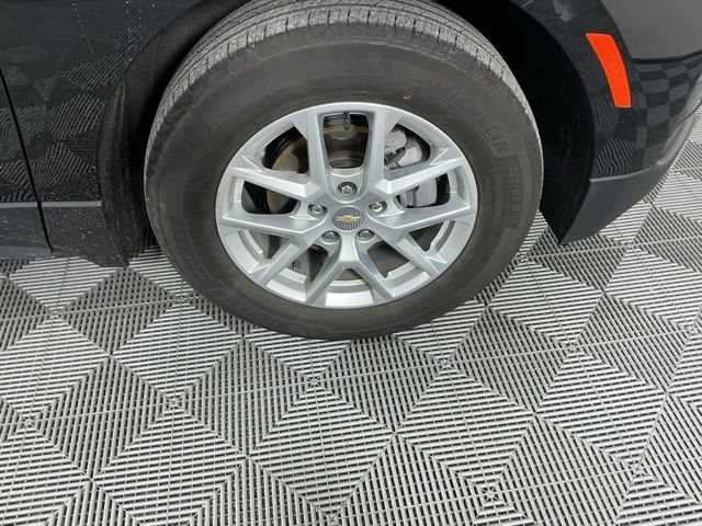 Used 2023 Chevrolet Equinox LS FWD image 17