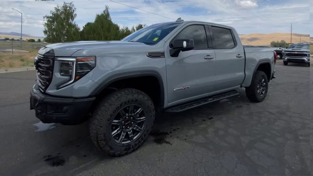 Certified 2025 GMC Sierra 1500 AT4X AWD/4WD image 4