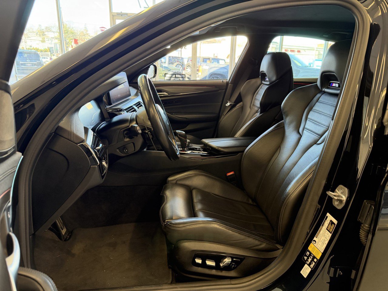 Used 2022 BMW M5 w/ Executive Package image 36