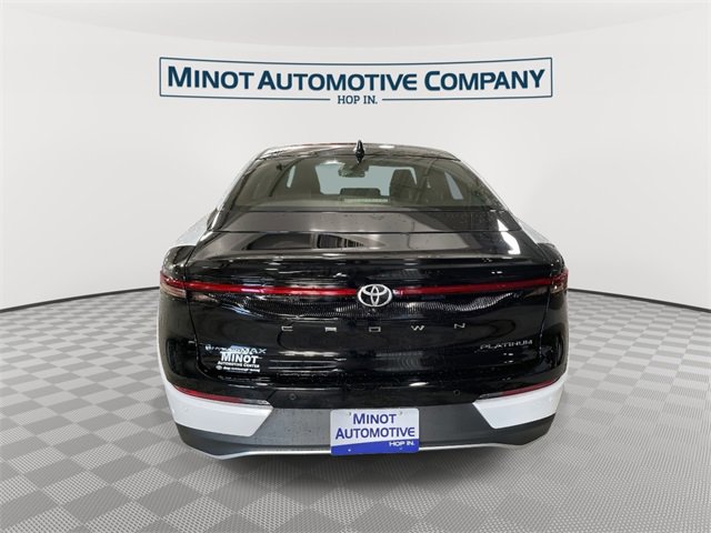 New 2026 Toyota Crown Platinum image 7