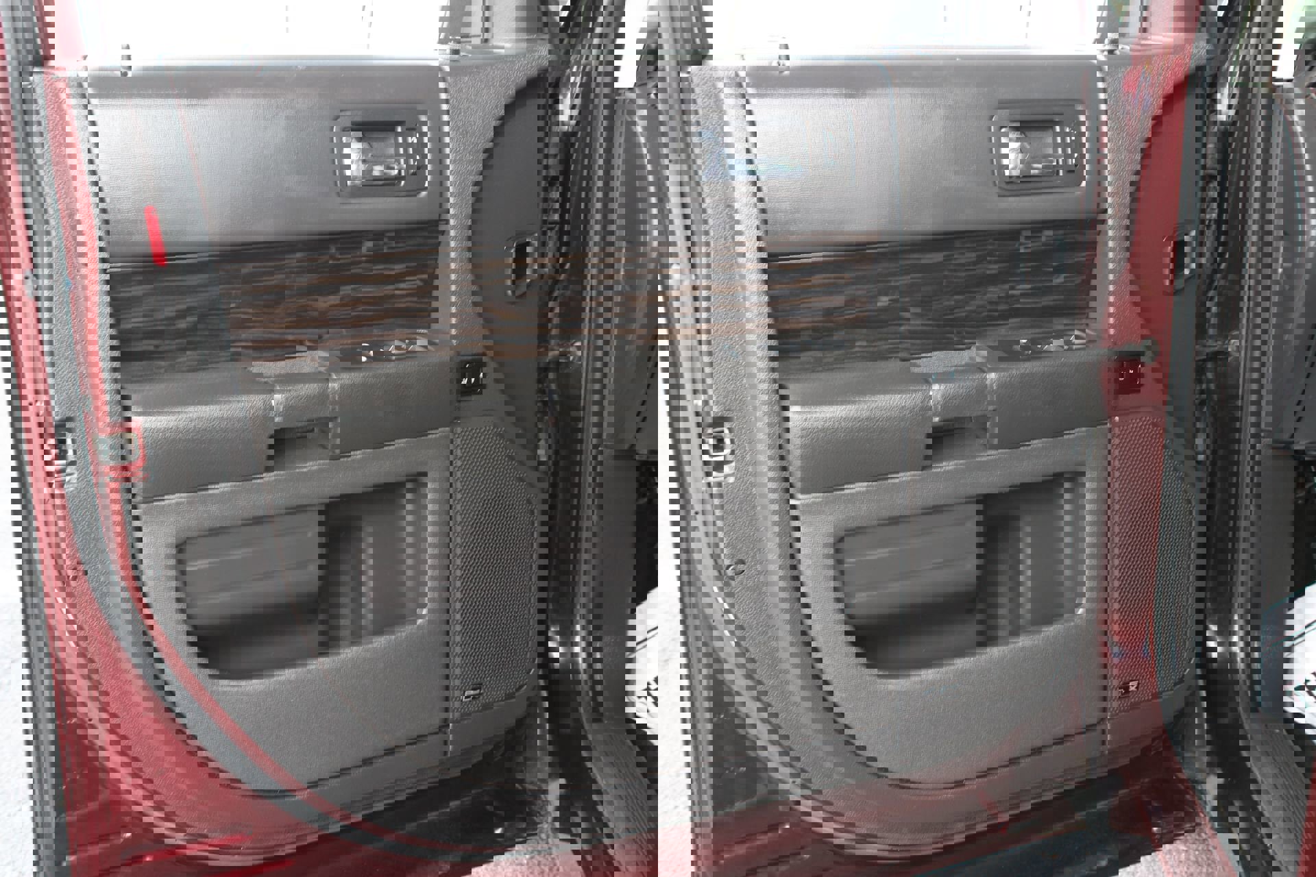 Used 2018 Ford Flex SEL w/ Equipment Group 202A AWD/4WD image 12