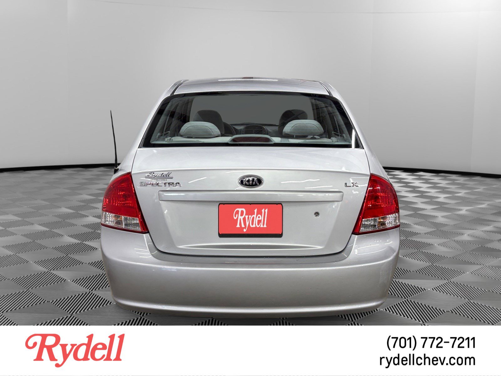 Used 2009 Kia Spectra LX FWD image 4