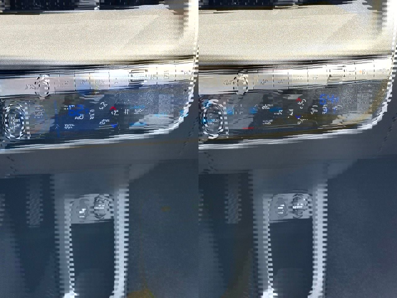 Used 2024 Hyundai Ioniq 5 Limited image 36